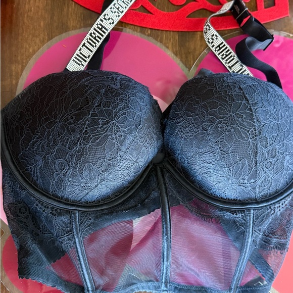 Victoria's Secret Black Lace Mesh Bra - Picture 2 of 7